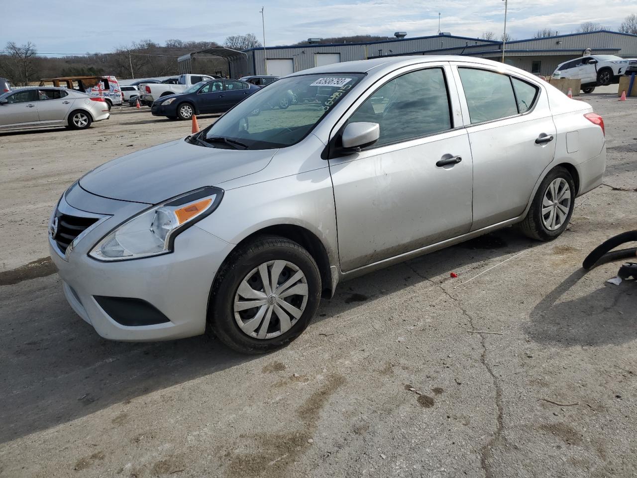  Salvage Nissan Versa