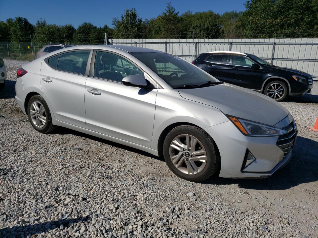 Lot #2905095110 2019 HYUNDAI ELANTRA SE