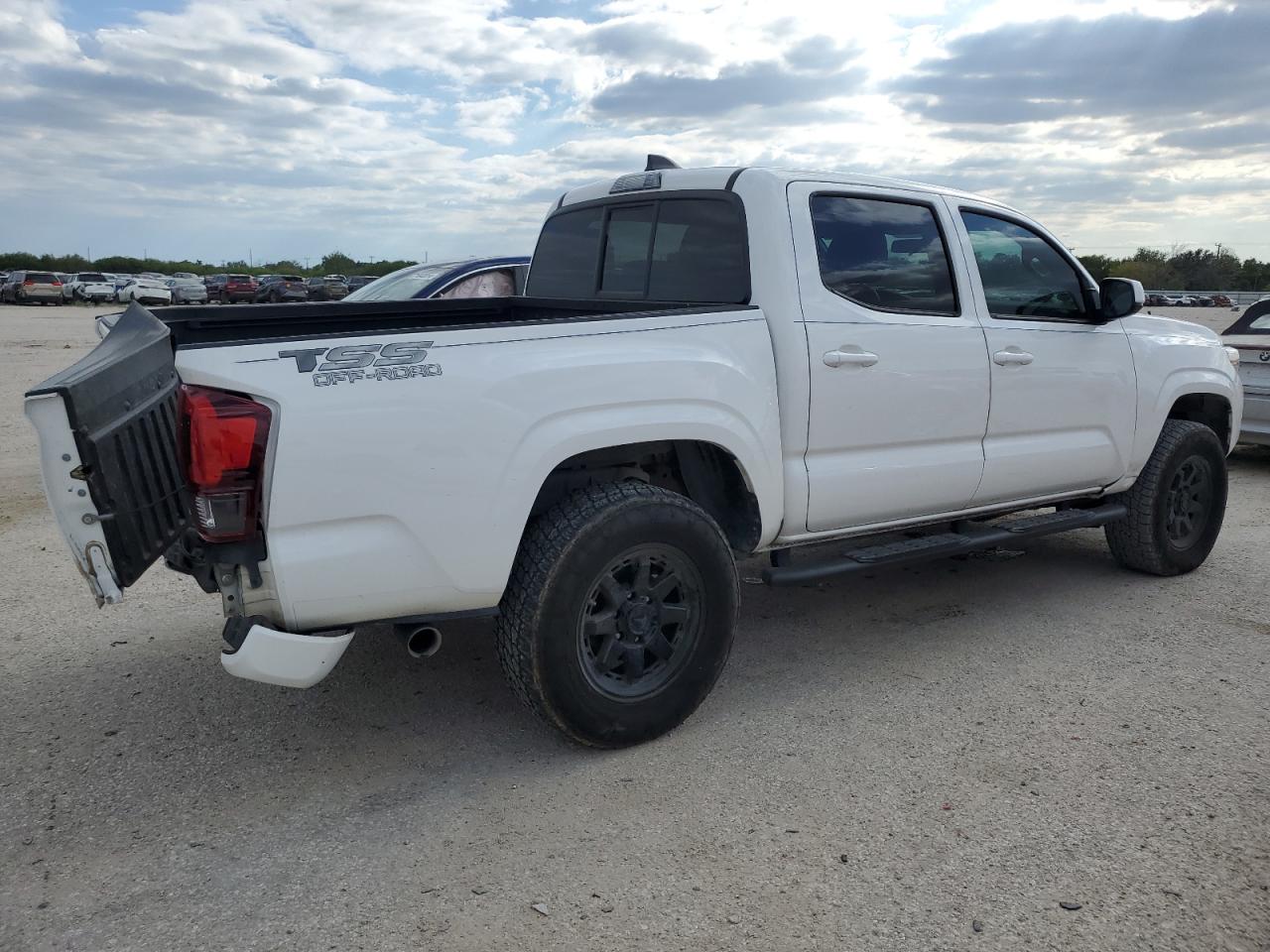 Lot #2994143280 2023 TOYOTA TACOMA DOU