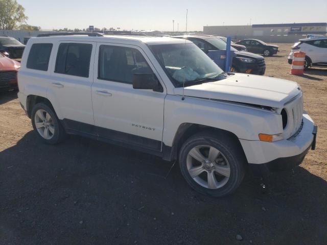 VIN 1C4NJPFA8GD633327 2016 Jeep Patriot, Latitude no.4