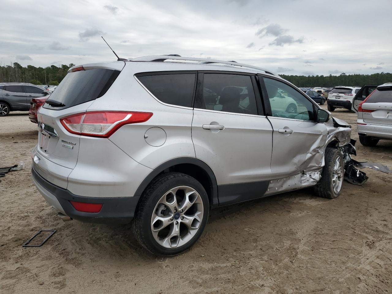 Lot #2943034282 2015 FORD ESCAPE TIT