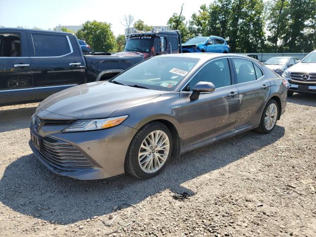 VIN 4T1B21HK5JU508405 2018 Toyota Camry, Hybrid no.1