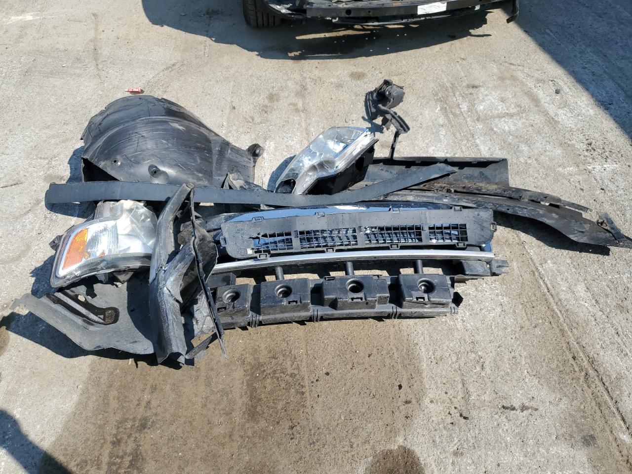 Lot #3030636179 2010 FORD EDGE LIMIT