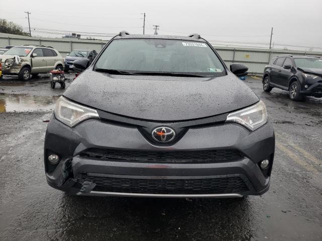 VIN JTMJFREV1JJ230332 2018 Toyota RAV4, SE no.5