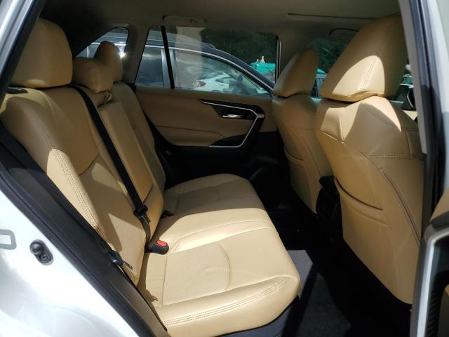 2022 TOYOTA RAV4 XLE - 2T3RWRFV6NW129800