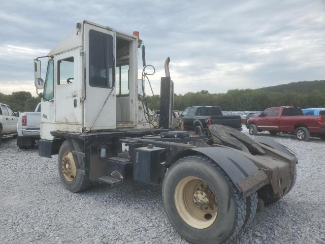 CAPACITY YARD TRUCK 2010 white   325155 photo #4