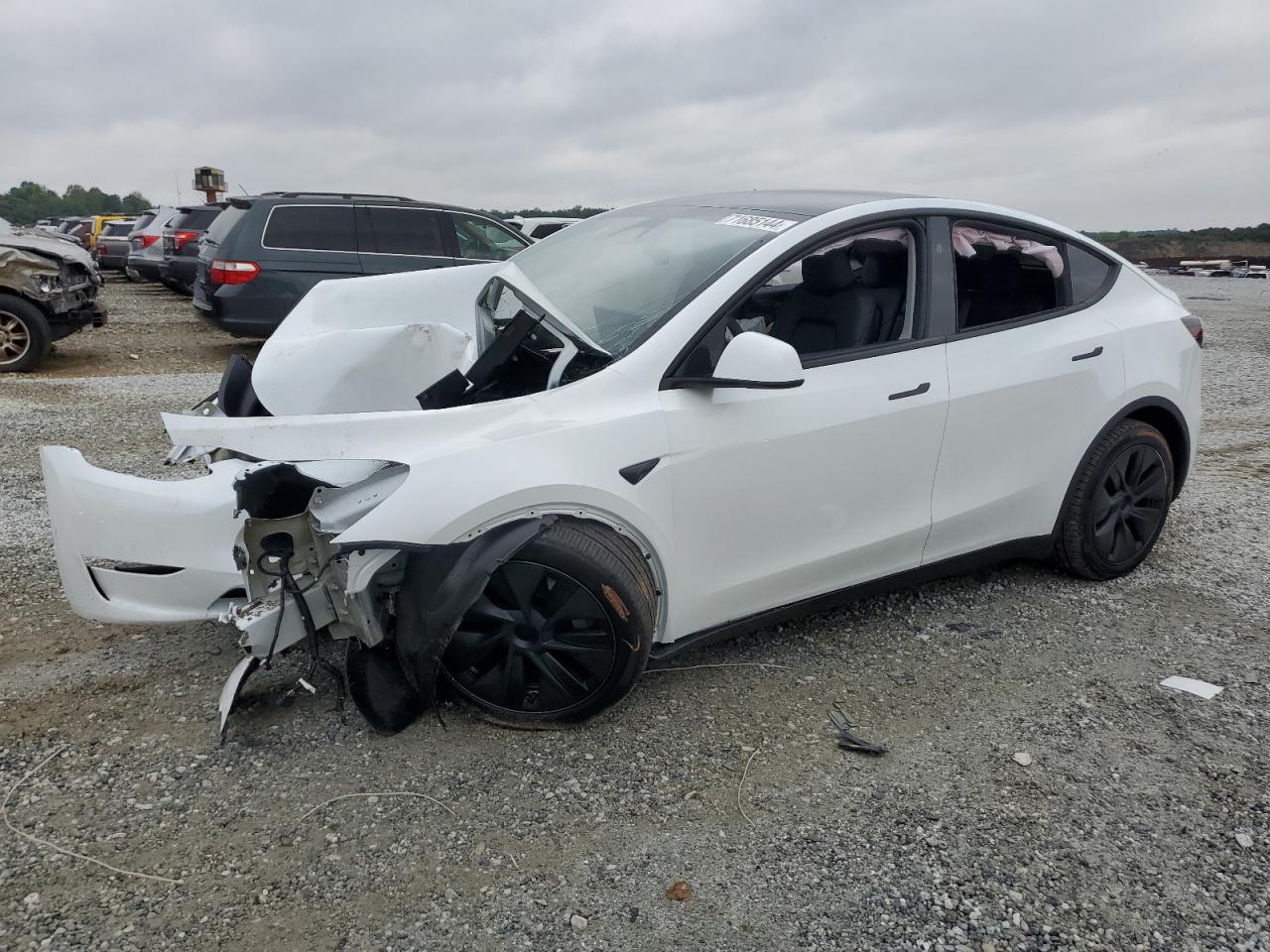 Tesla Model Y 2024 