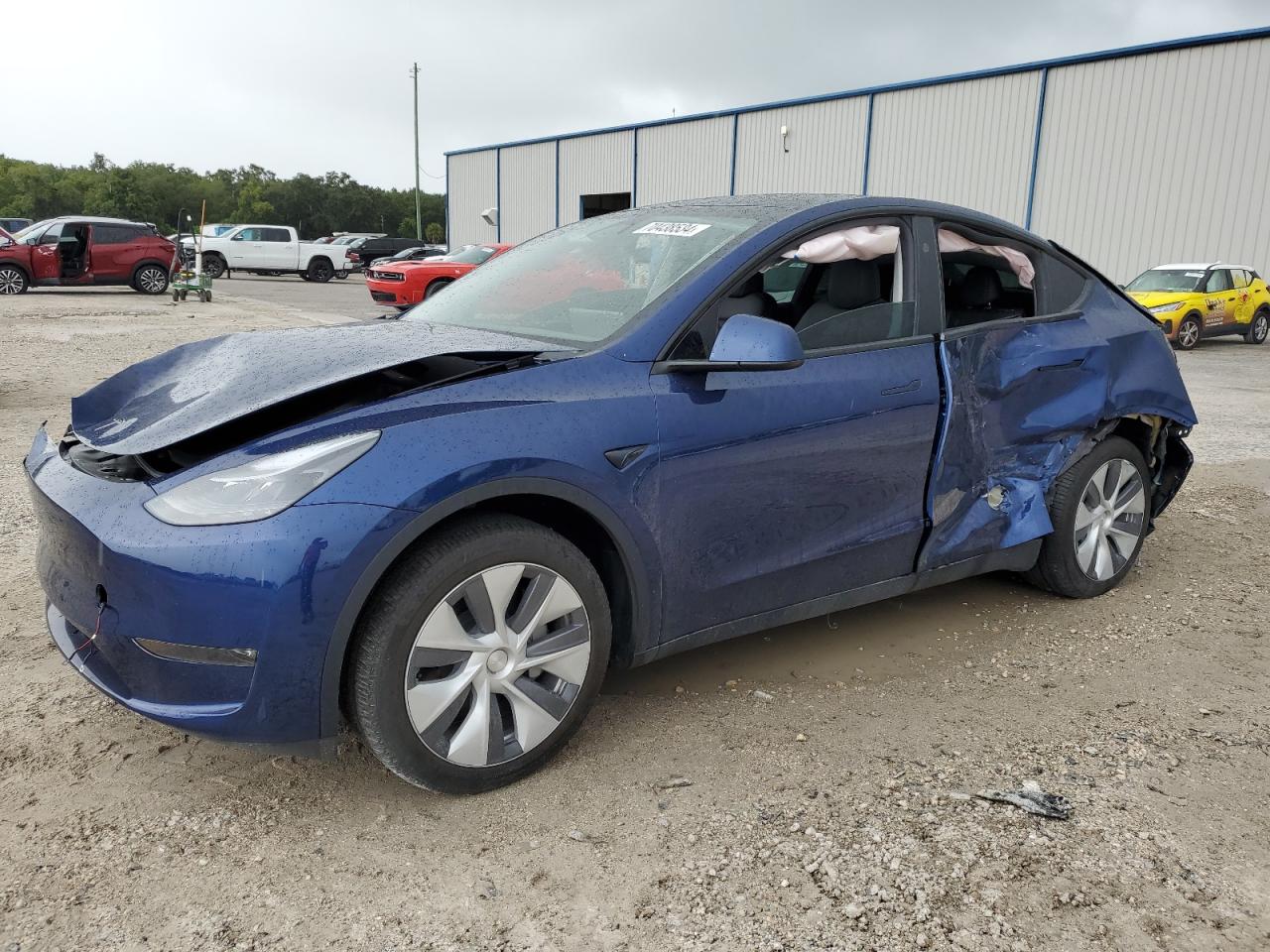 Tesla Model Y 2024 