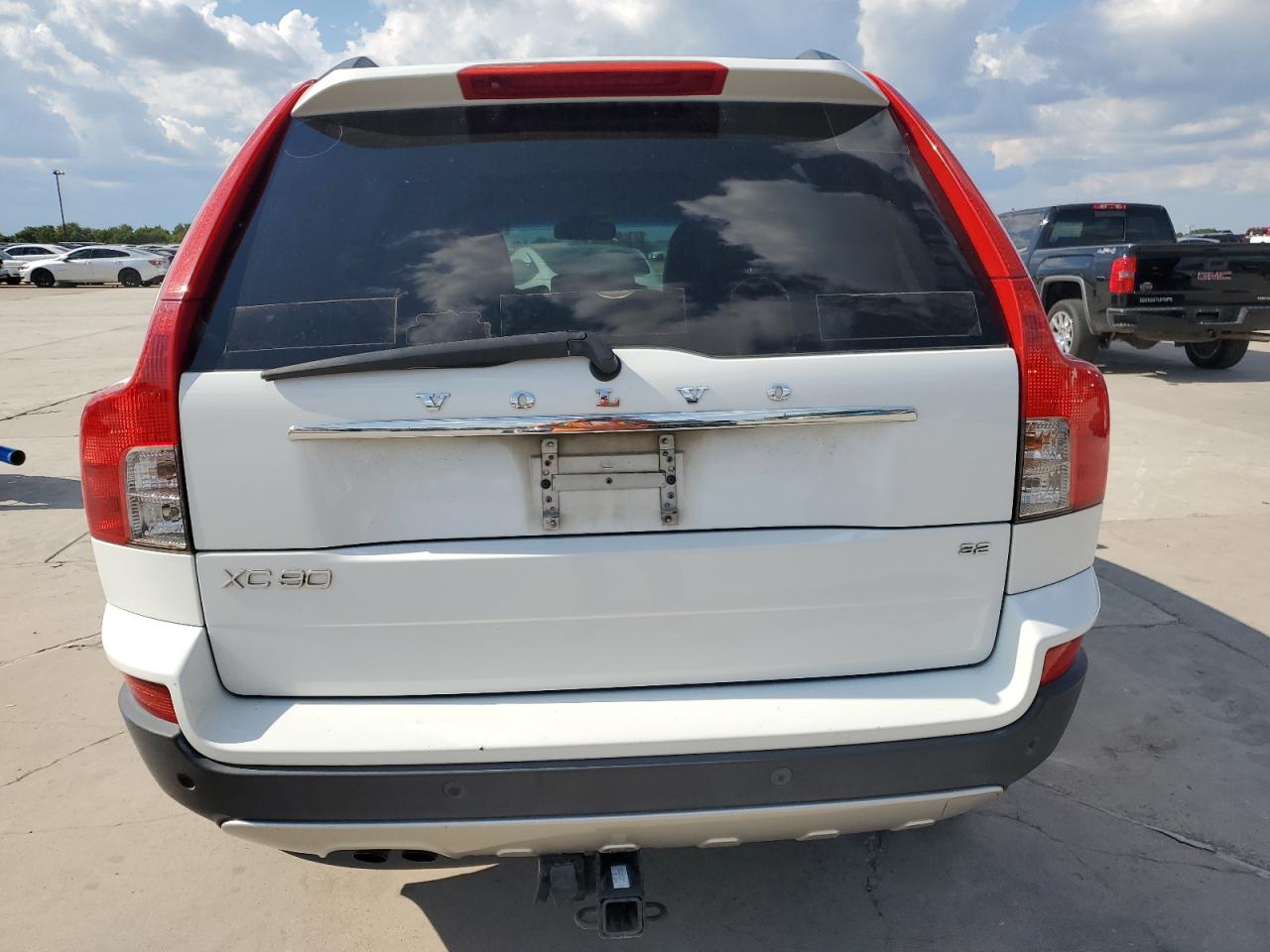 Lot #2977056677 2010 VOLVO XC90 3.2