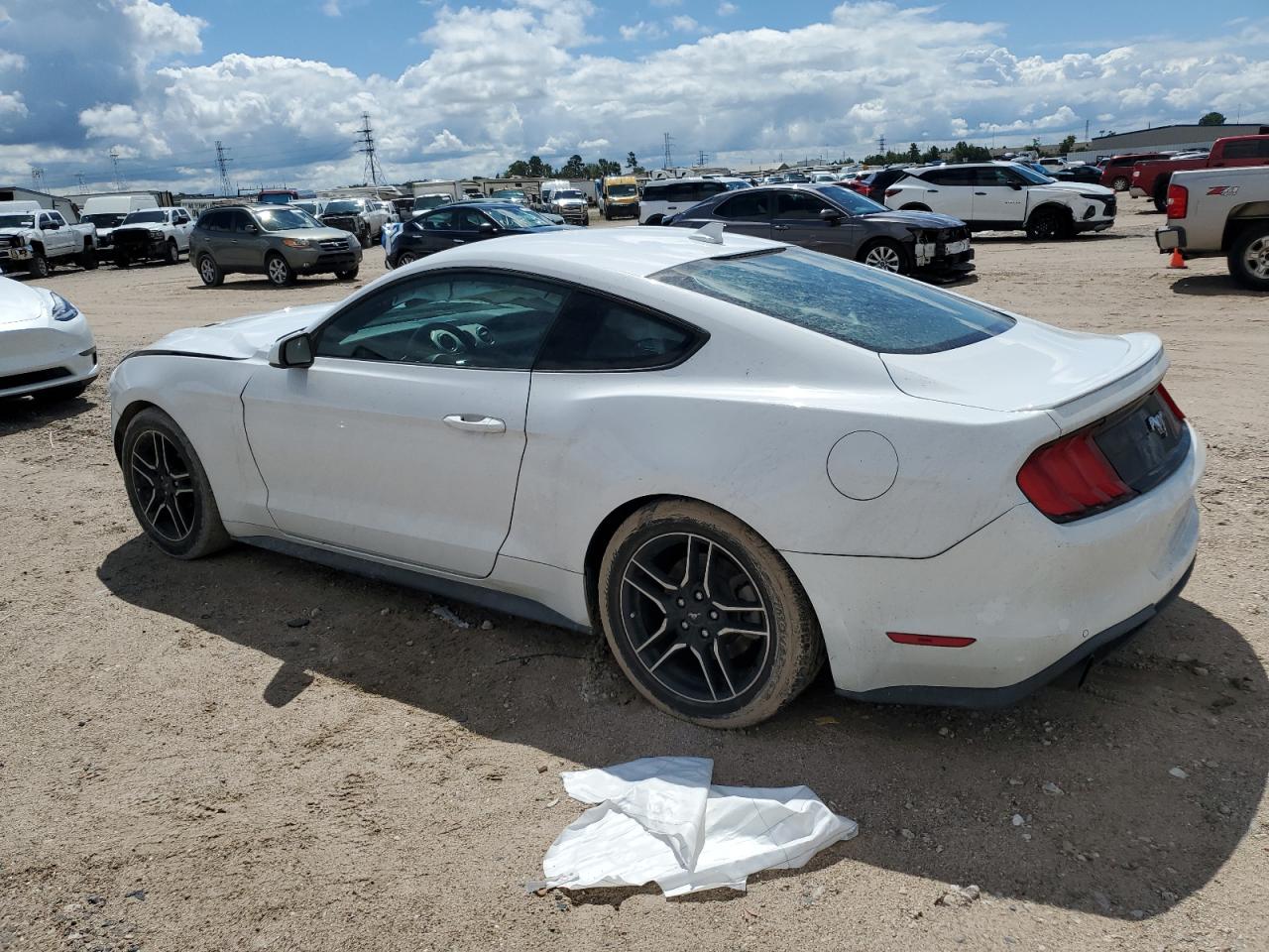 Lot #2953000698 2022 FORD MUSTANG