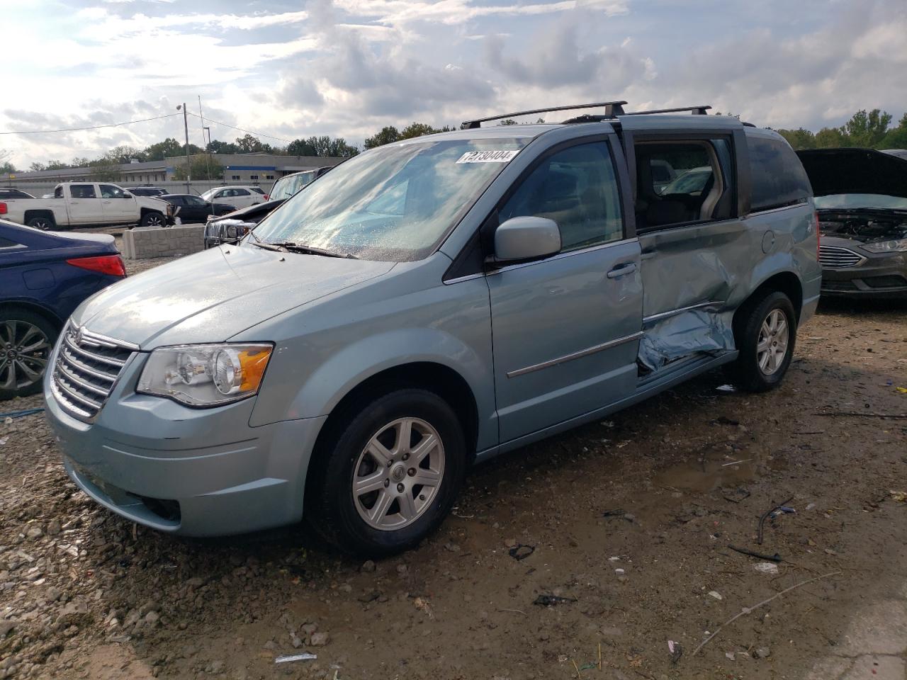 Lot #2860074181 2010 CHRYSLER TOWN & COU