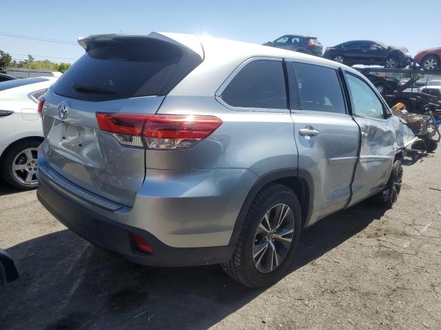 VIN 5TDZZRFH3HS195731 2017 Toyota Highlander, LE no.3