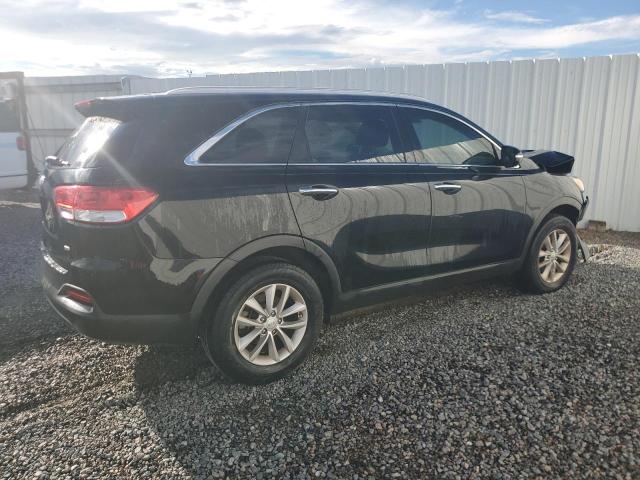 VIN 5XYPG4A31JG392881 2018 KIA Sorento, LX no.3