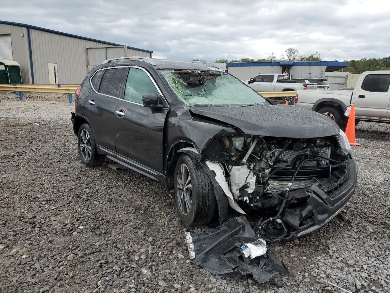 Lot #2953115672 2018 NISSAN ROGUE S