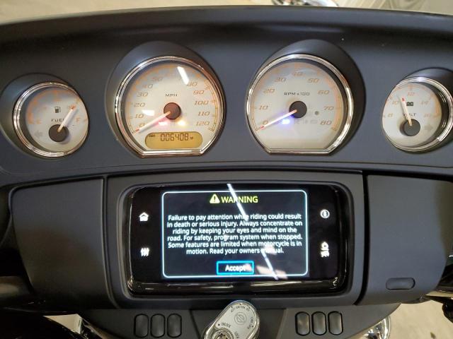 2022 HARLEY-DAVIDSON FLHX - 1HD1KBC26NB652221