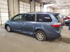 TOYOTA SIENNA XLE снимка