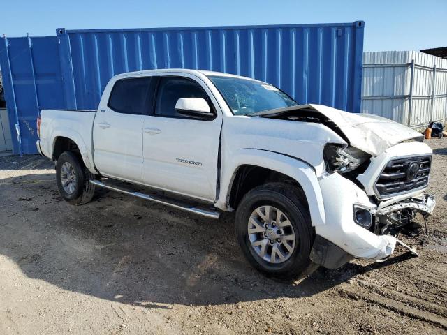 VIN 3TMAZ5CN8JM066017 2018 Toyota Tacoma, Double Cab no.4