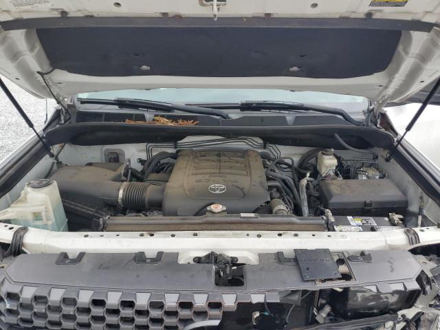 VIN 5TFDW5F19JX701075 2018 Toyota Tundra, Crewmax Sr5 no.11