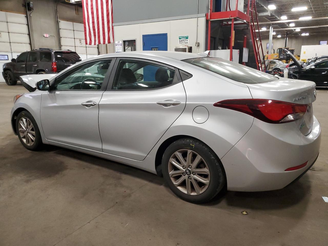 Lot #2928606774 2015 HYUNDAI ELANTRA SE