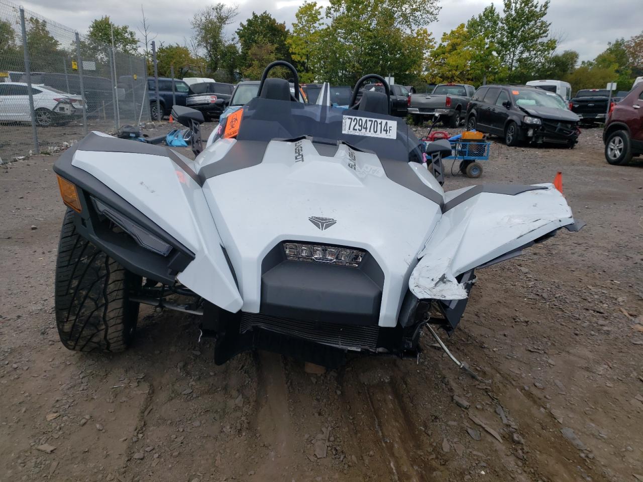 Lot #3048599951 2023 POLARIS SLINGSHOT