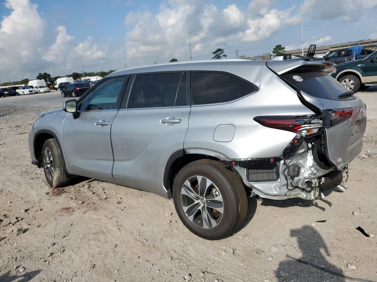 Lot #2940741362 2024 TOYOTA HIGHLANDER