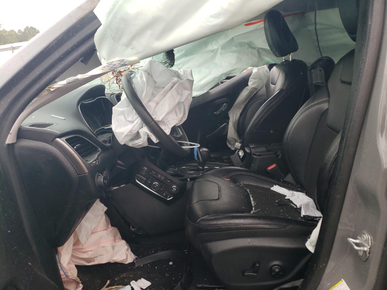 JEEP GRAND CHEROKEE LATITUDE PLUS