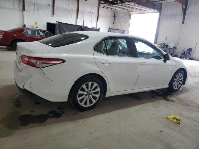 2018 TOYOTA CAMRY L - 4T1B11HK1JU563047