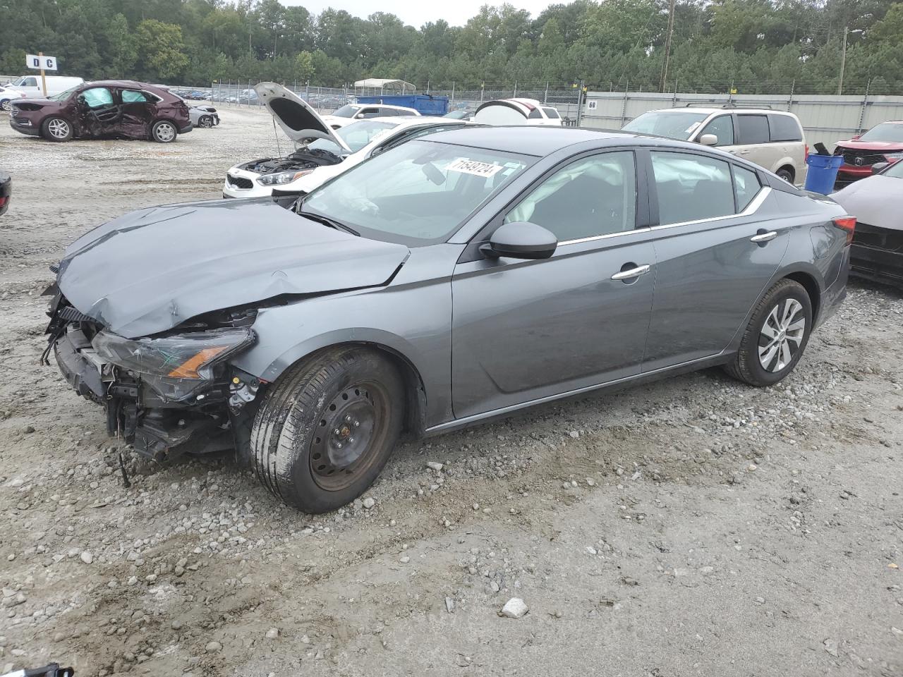  Salvage Nissan Altima