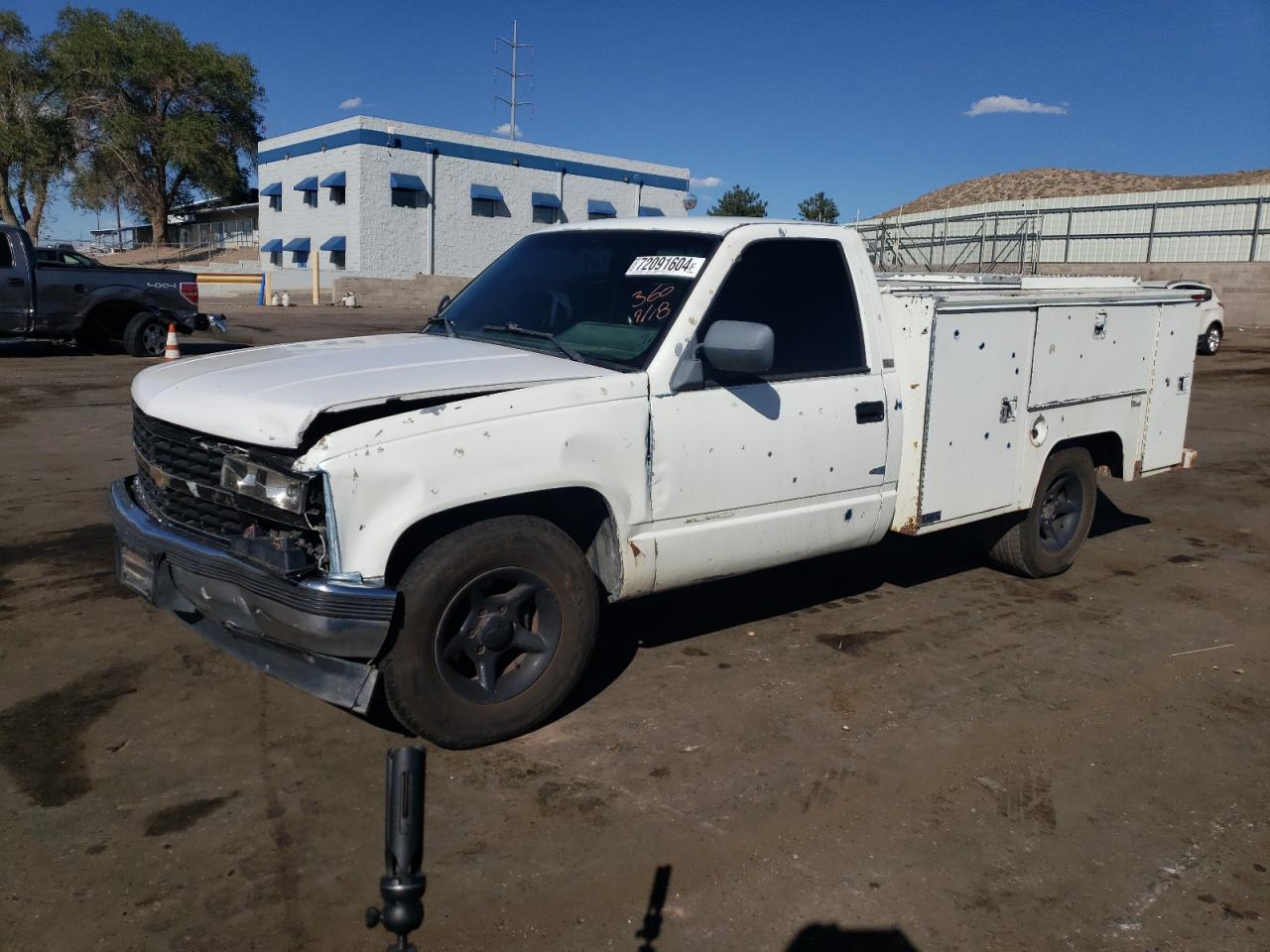 Lot #2909162351 1989 CHEVROLET GMT-400 C2