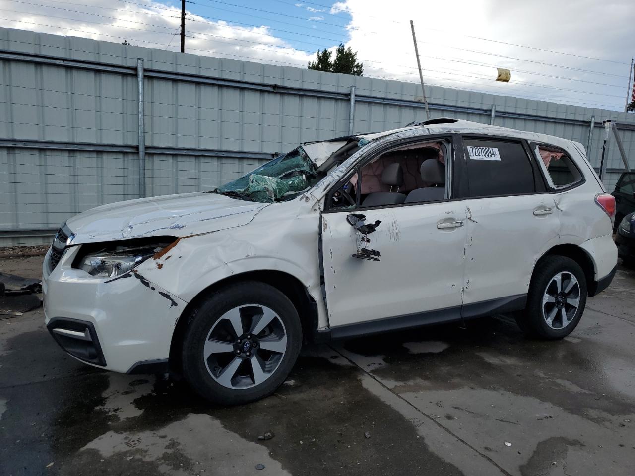 Lot #2872337193 2017 SUBARU FORESTER 2