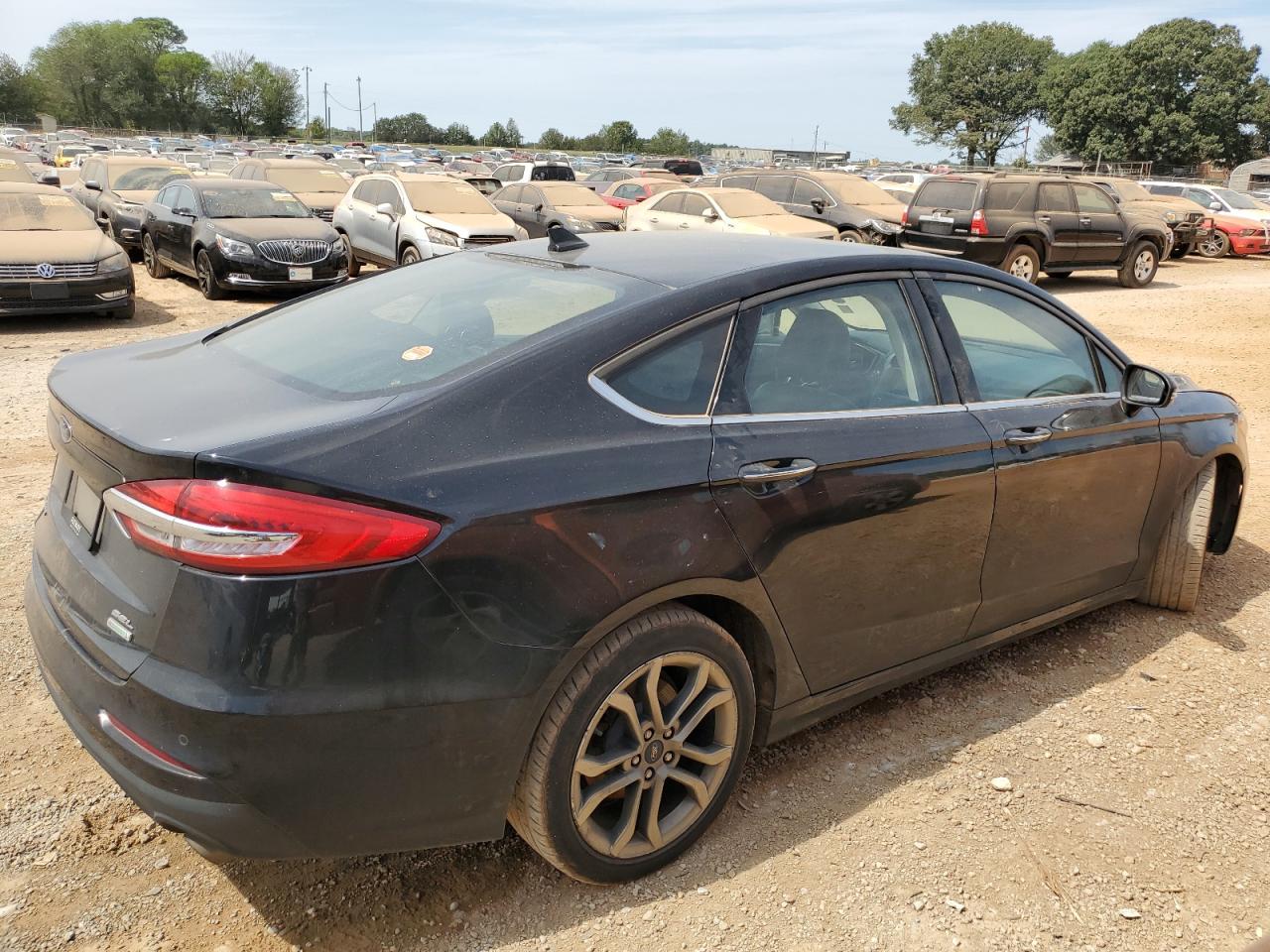 Lot #2960121151 2020 FORD FUSION SEL