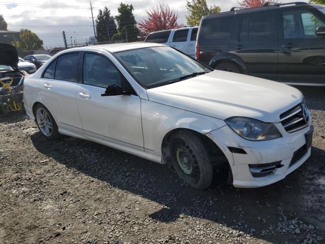 VIN WDDGF8AB9EG236453 2014 Mercedes-Benz C-Class, 3... no.4