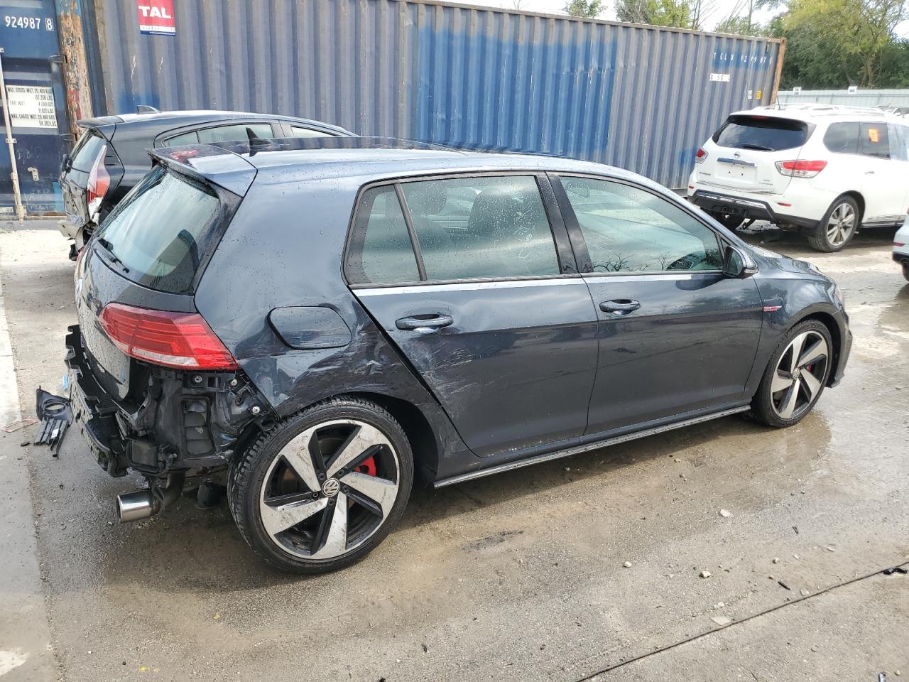 Lot #2907273182 2018 VOLKSWAGEN GTI S/SE