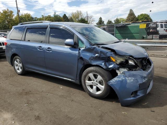 VIN 5TDKK3DC3FS566412 2015 Toyota Sienna, LE no.4