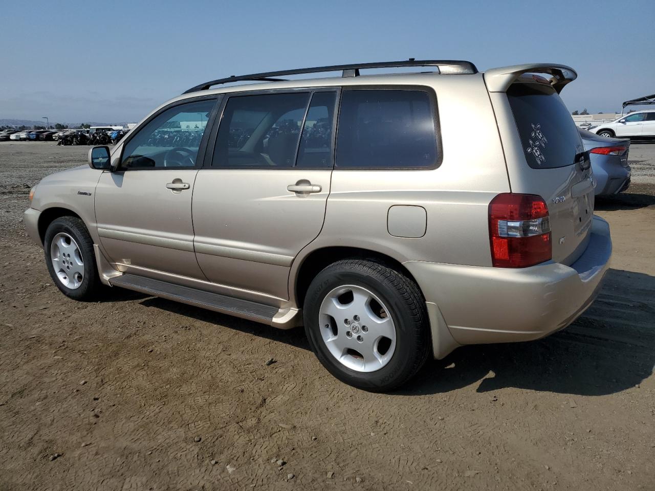 Lot #2874589126 2004 TOYOTA HIGHLANDER