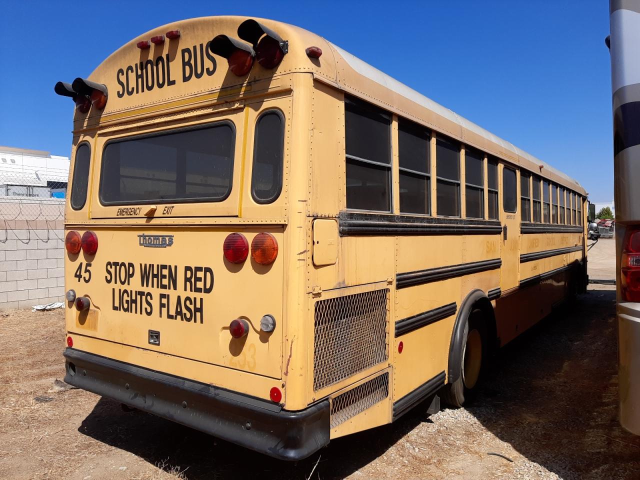 Lot #2962458814 1995 THOMAS SCHOOL BUS