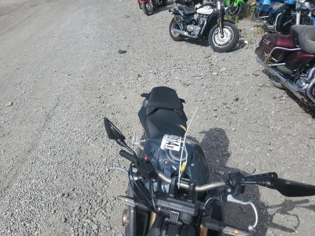 2023 HONDA CB650 RA MLHRH0256P5400874