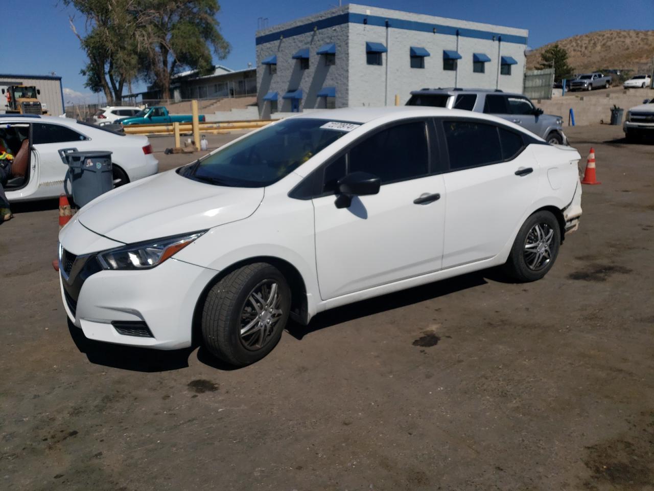 Lot #2945146695 2020 NISSAN VERSA S