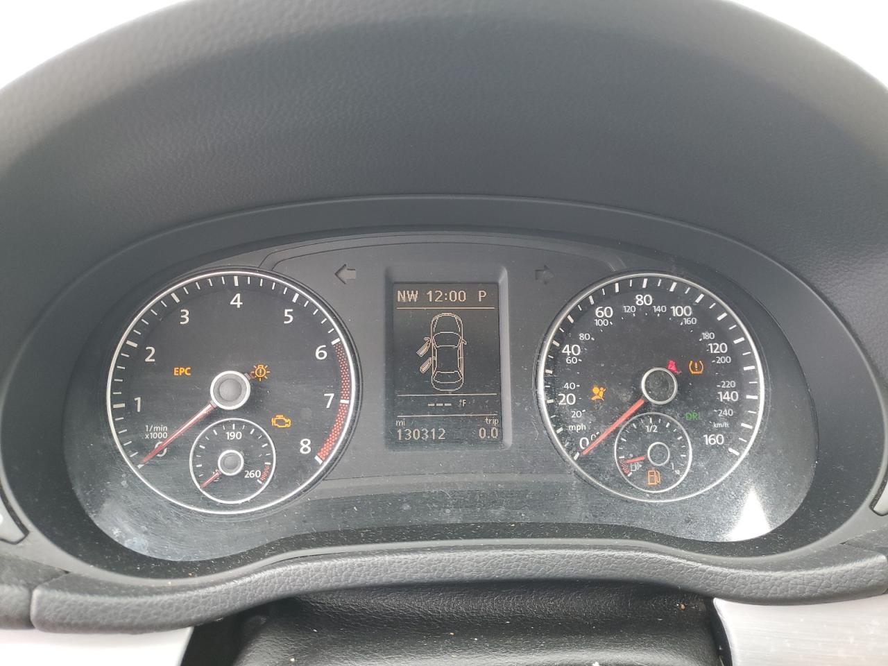 VOLKSWAGEN PASSAT SE