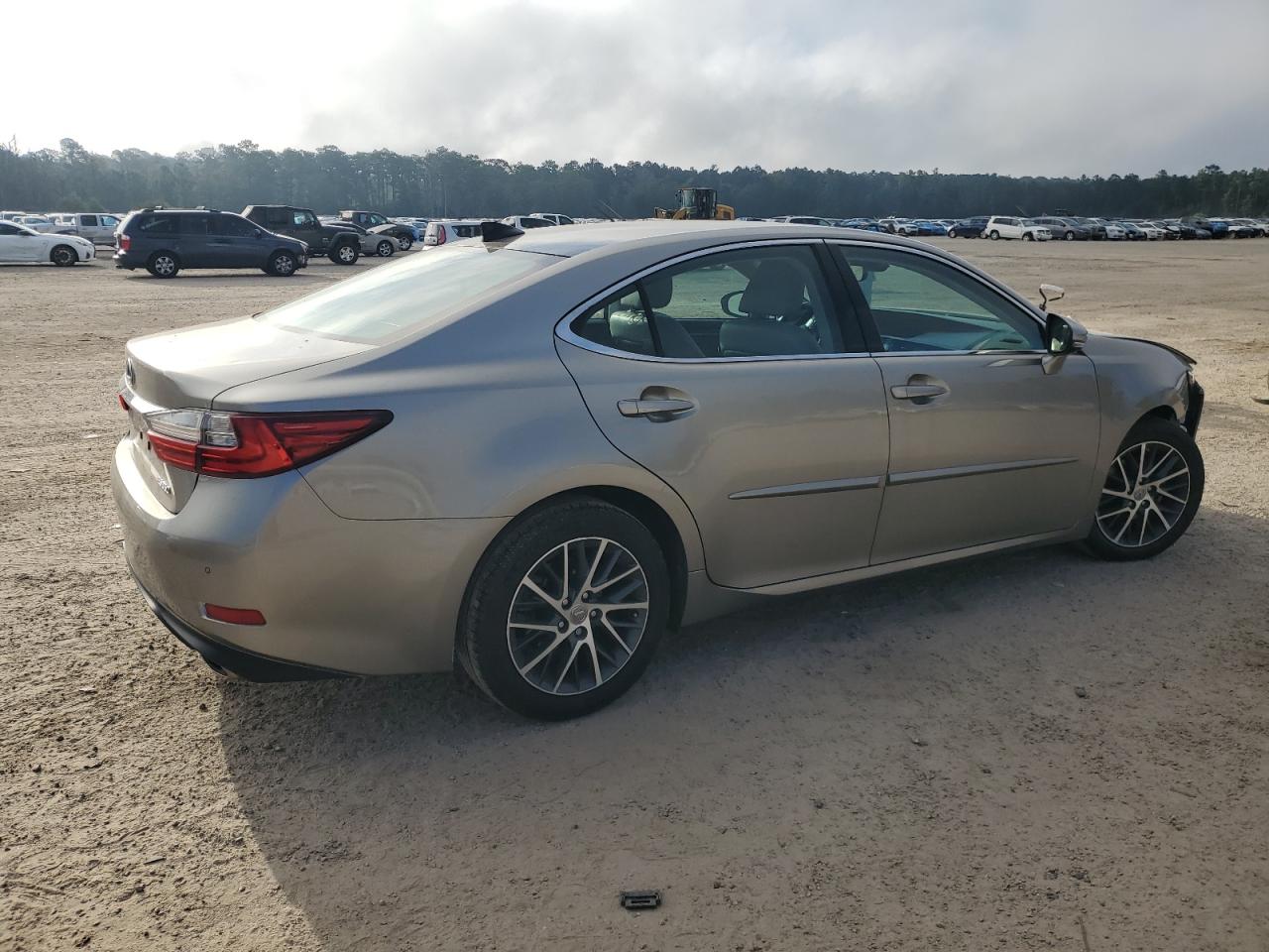 Lot #2909610381 2016 LEXUS ES 350