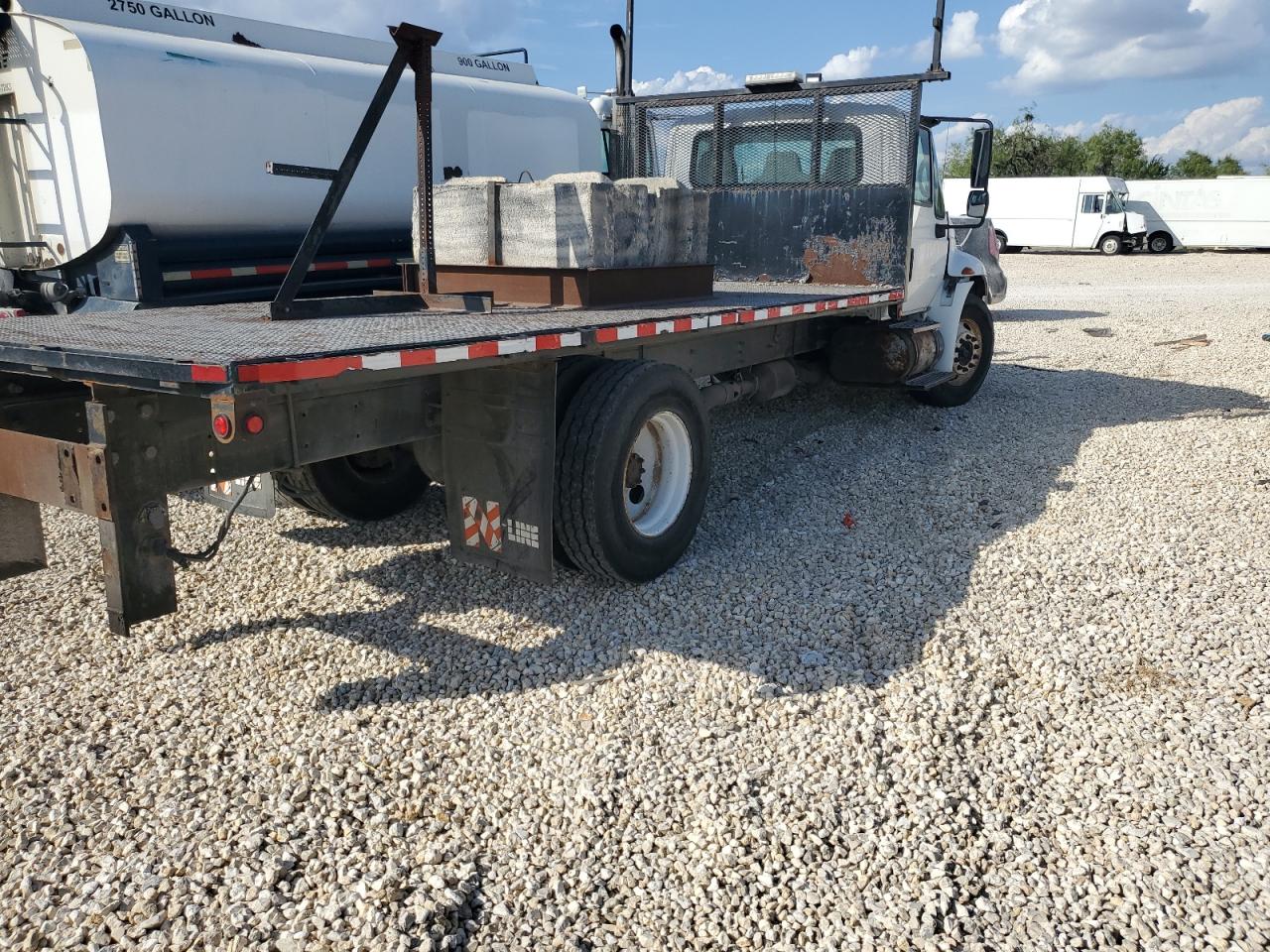 Lot #3006666407 2009 INTERNATIONAL 4000 4300