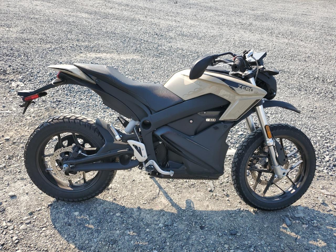 Zero Motorcycles DS 2022 