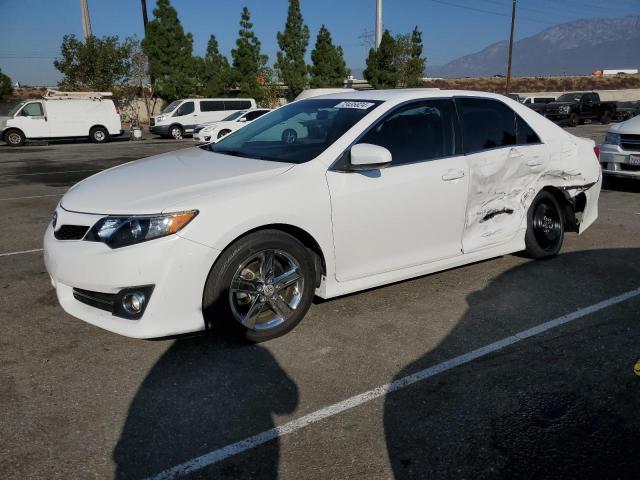 VIN 4T1BF1FK5EU758479 2014 Toyota Camry, L no.1