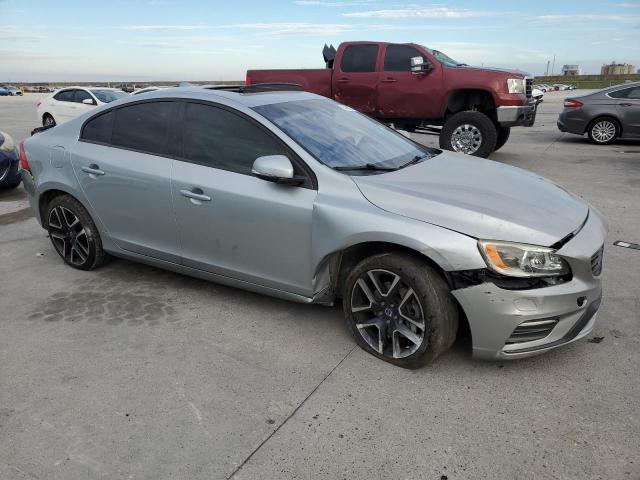 VIN YV140MTL6H2437865 2017 Volvo S60, Dynamic no.4