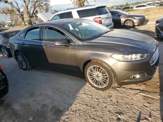 VIN 3FA6P0H93FR219588 2015 Ford Fusion, SE no.4