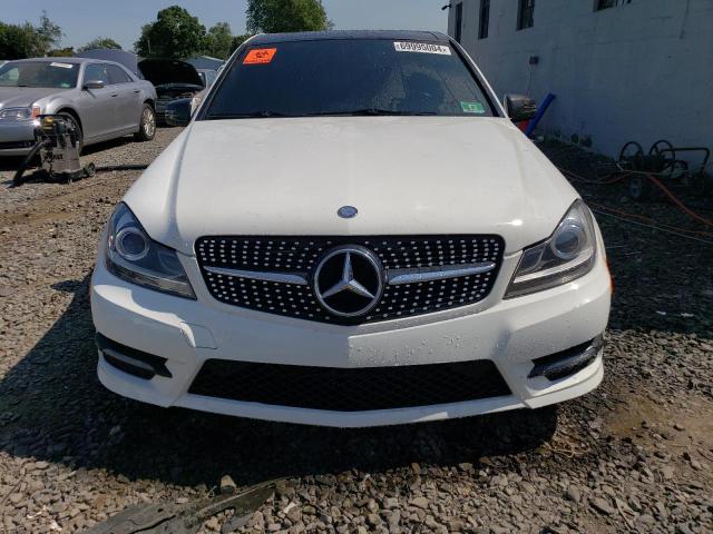 VIN WDDGF8AB2DR247328 2013 Mercedes-Benz C-Class, 3... no.5