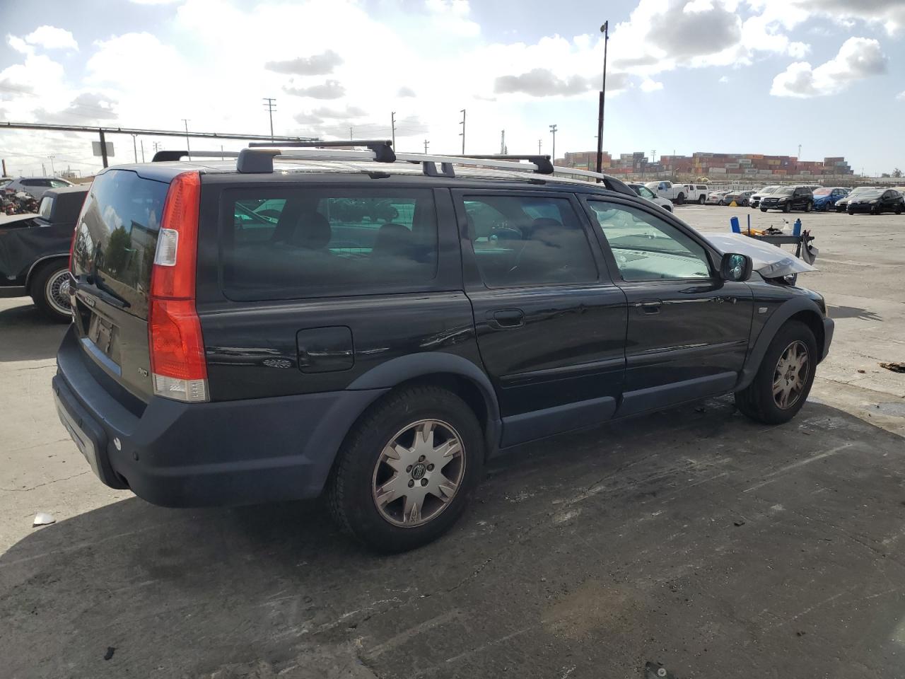 Lot #3033366804 2006 VOLVO XC70