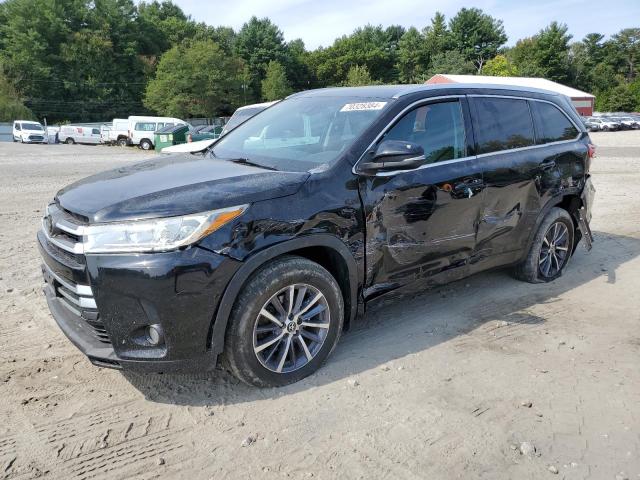 VIN 5TDJZRFH4JS553759 2018 Toyota Highlander, SE no.1