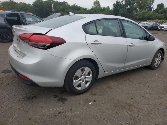 VIN 3KPFK4A71JE213975 2018 KIA Forte, LX no.3