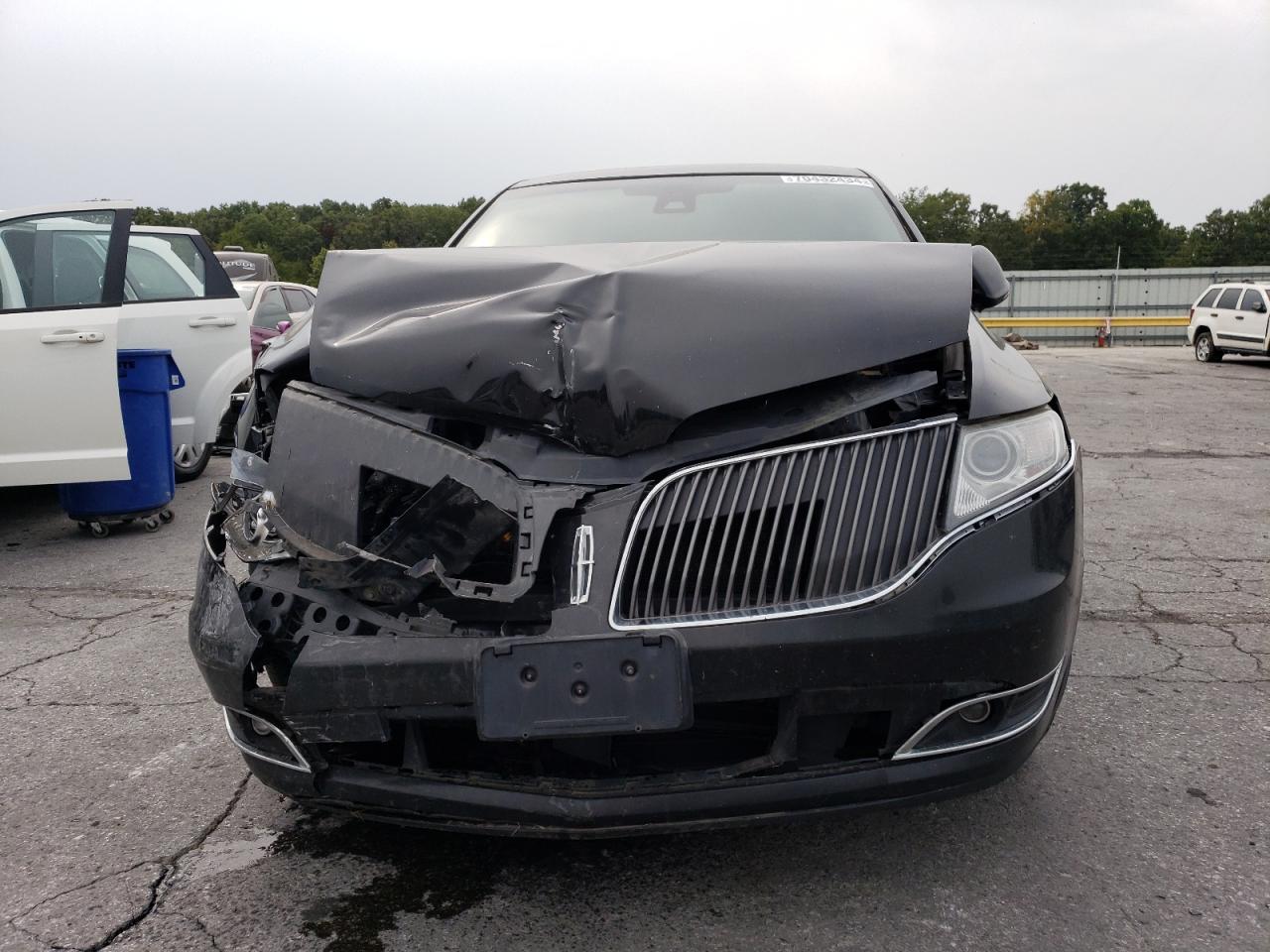 Lot #2969999882 2014 LINCOLN MKT